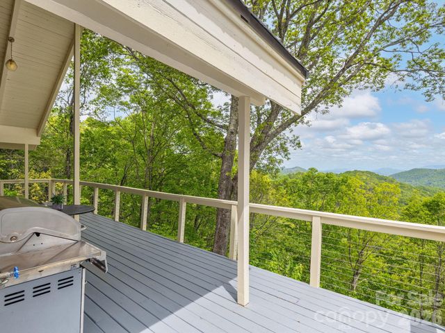 744 Laurel Ridge Road, Maggie Valley, NC 28751