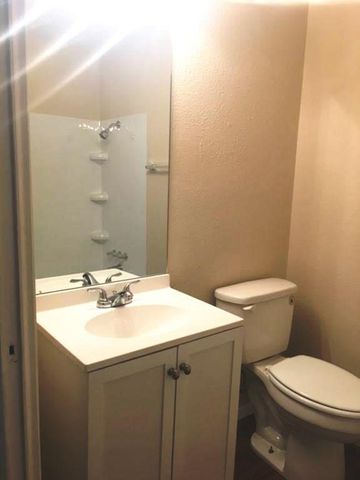9009 Quail Valley DR B, Austin, TX 78758