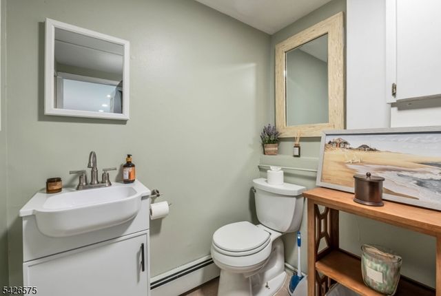 440 Yuhas Dr, Paramus Boro, NJ 07652