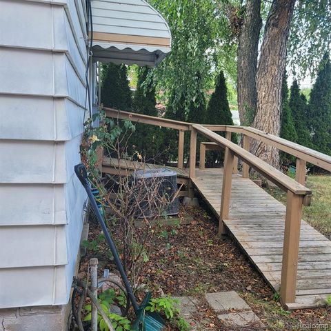 4574 Westland Street, Dearborn, MI 48126