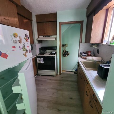 4574 Westland Street, Dearborn, MI 48126
