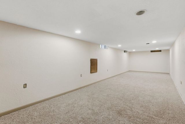 509 N 9th St, Towanda, KS 67144