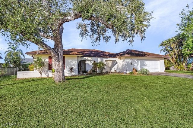 1821 Stevenson RD, North Fort Myers, FL 33917