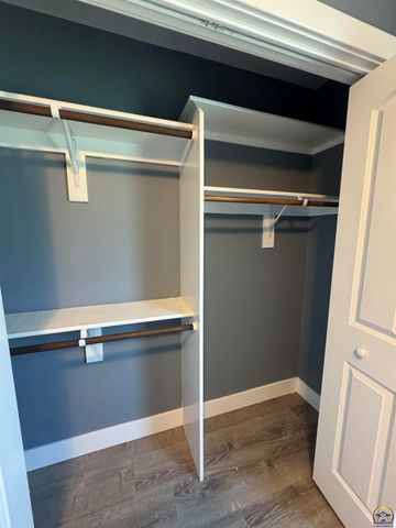 1027 Riley Ave, Emporia, KS 66801