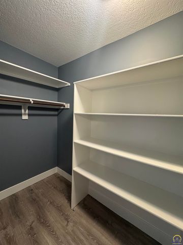 1027 Riley Ave, Emporia, KS 66801