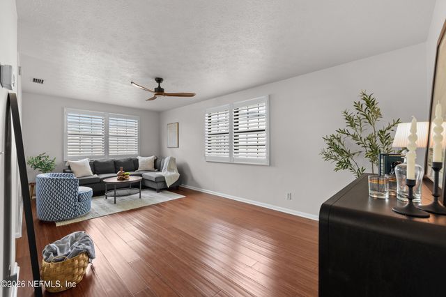 7662 CONTOUR Drive, Jacksonville, FL 32221