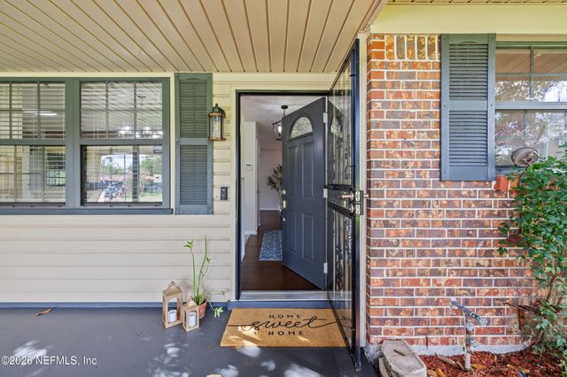 7662 CONTOUR Drive, Jacksonville, FL 32221