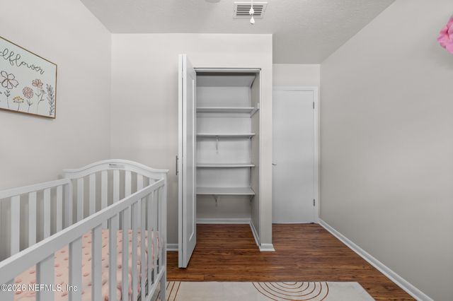 7662 CONTOUR Drive, Jacksonville, FL 32221