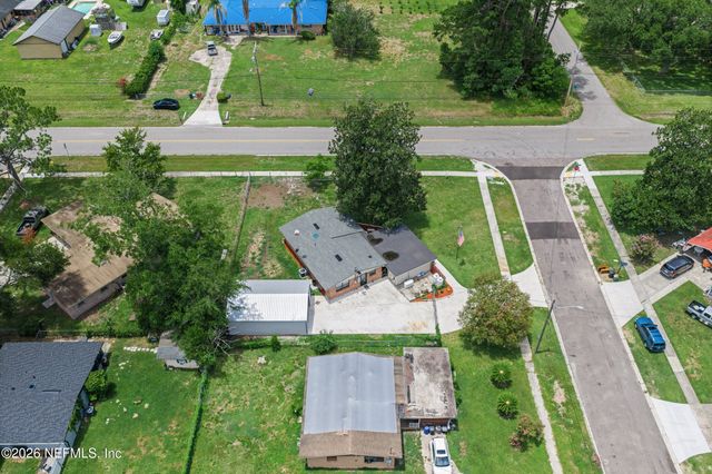 7662 CONTOUR Drive, Jacksonville, FL 32221