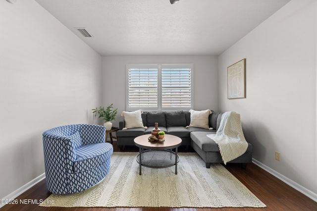 7662 CONTOUR Drive, Jacksonville, FL 32221