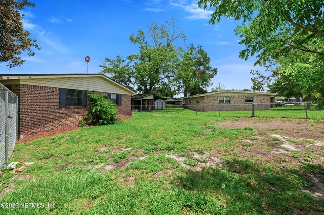 7662 CONTOUR Drive, Jacksonville, FL 32221