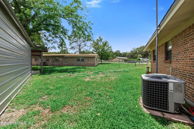 7662 CONTOUR Drive, Jacksonville, FL 32221