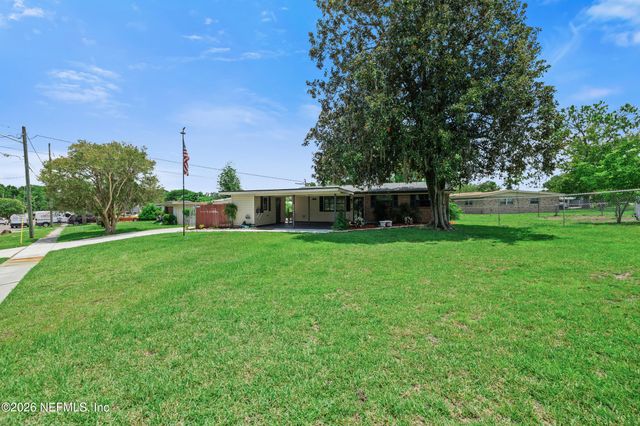 7662 CONTOUR Drive, Jacksonville, FL 32221