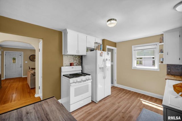 1004 SPRINGFIELD Road, East Peoria, IL 61611