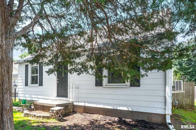 1004 SPRINGFIELD Road, East Peoria, IL 61611