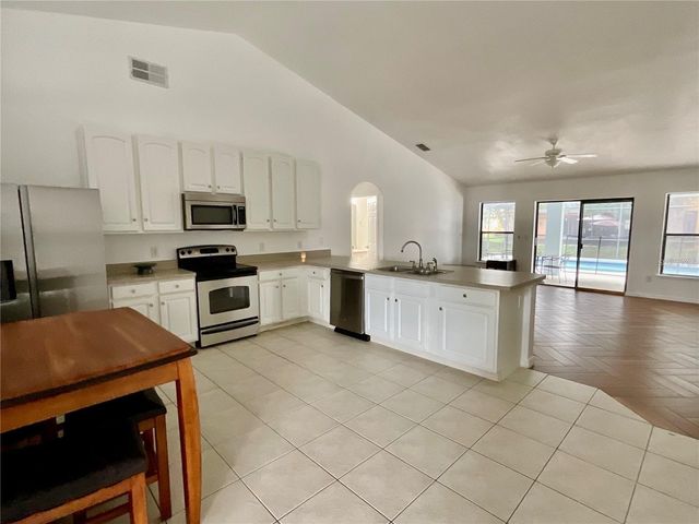 511 COVENTRY ROAD, Davenport, FL 33897