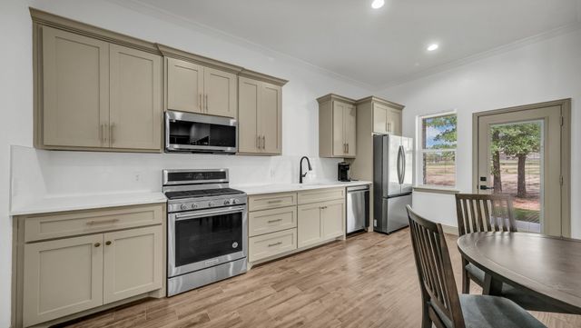 115 Post Oak Way, Weatherford, TX 76087
