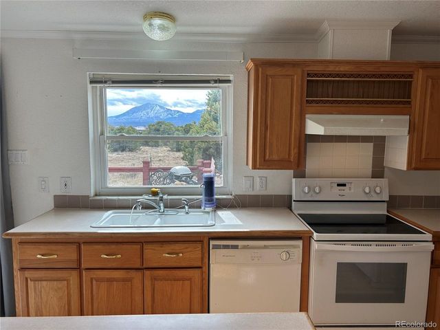 536 Seneca Cir, Walsenburg, CO 81089