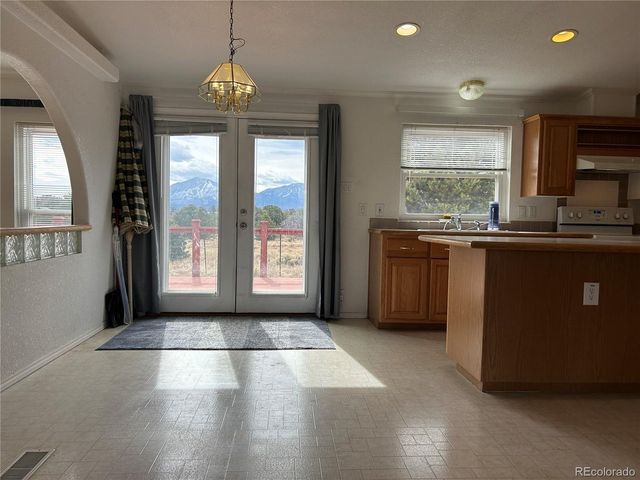 536 Seneca Cir, Walsenburg, CO 81089