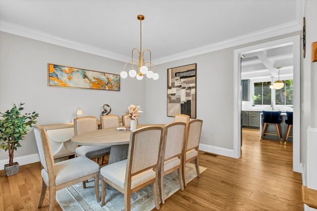 3 Oak Meadow Cir, Shrewsbury, MA 01545
