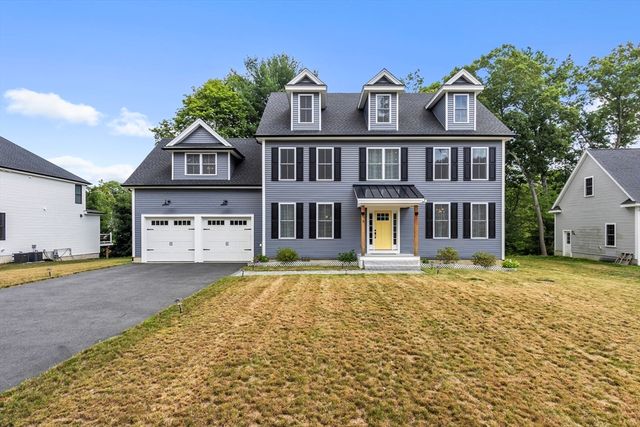 3 Oak Meadow Cir, Shrewsbury, MA 01545