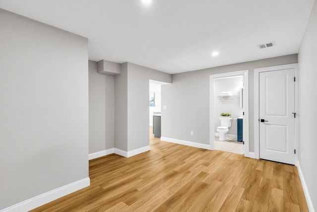 3 Oak Meadow Cir, Shrewsbury, MA 01545