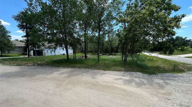 103 E Keomuku LN, Bastrop, TX 78602