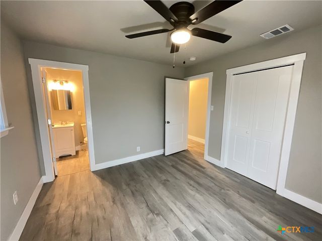 2018 Sherman Street, Seguin, TX 78155