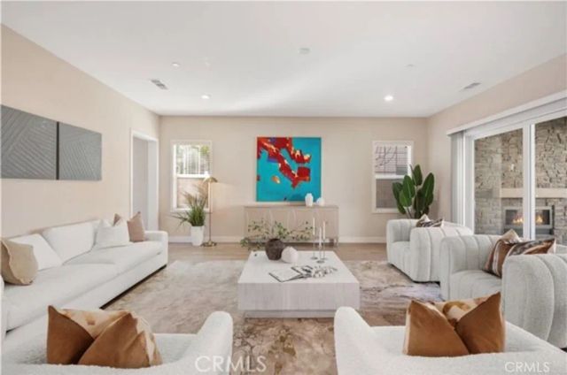 73 Cartwheel, Irvine, CA 92618