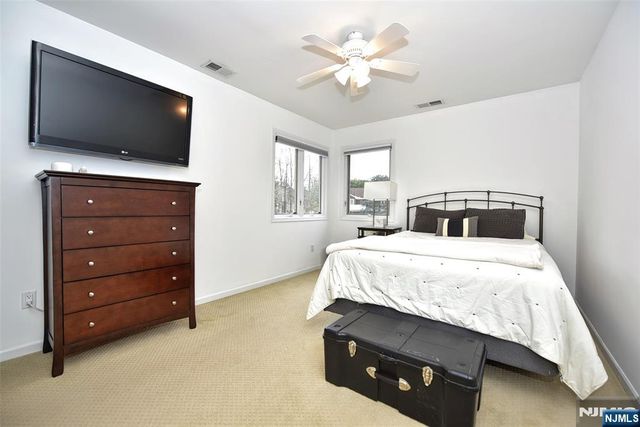 272 Belmont Place 272, Mahwah, NJ 07430