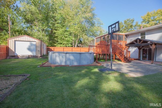 6611 Concord Drive, Newburgh, IN 47630