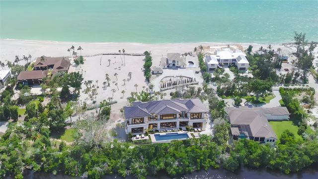 7825 SANDERLING ROAD, Sarasota, FL 34242