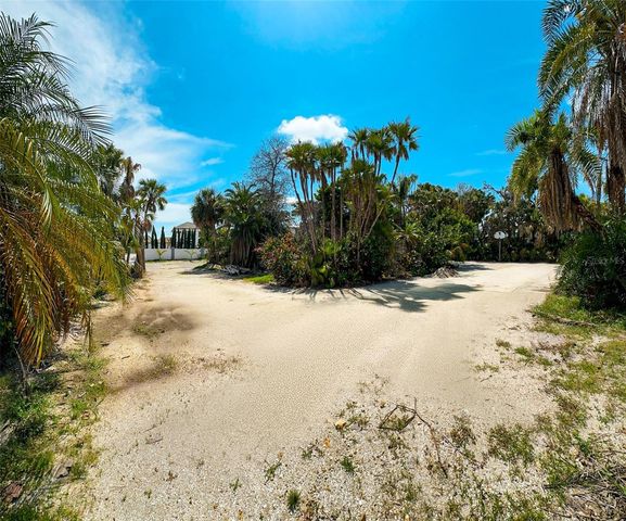 7825 SANDERLING ROAD, Sarasota, FL 34242