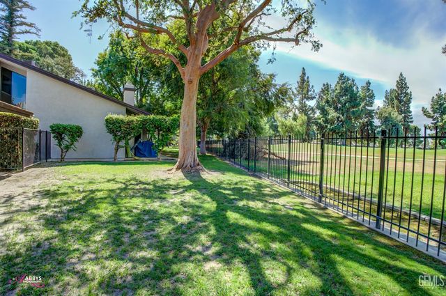 5400 Kirkside B, Bakersfield, CA 93309