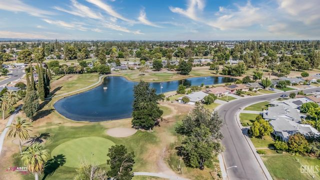 5400 Kirkside B, Bakersfield, CA 93309