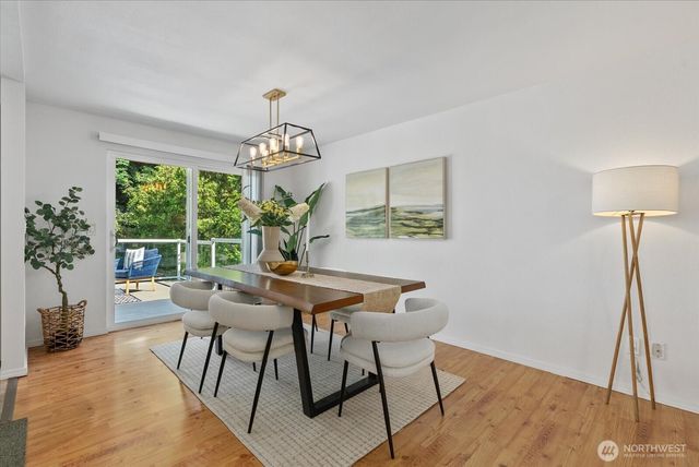 3006 89th Place SE, Mercer Island, WA 98040