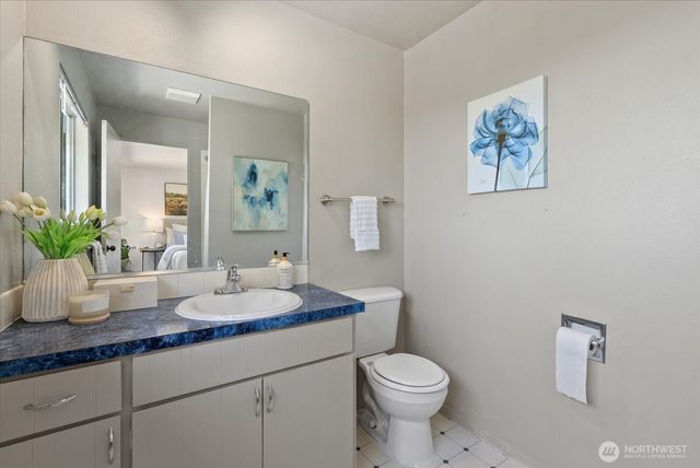 3006 89th Place SE, Mercer Island, WA 98040