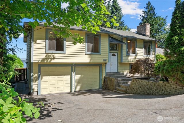 3006 89th Place SE, Mercer Island, WA 98040