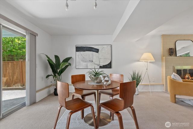 3006 89th Place SE, Mercer Island, WA 98040