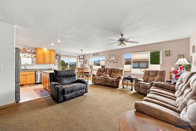 3506 ROUGHLOCK LN, Spearfish, SD 57783