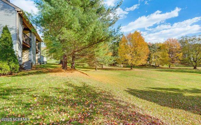 80 Bradford Court, Aberdeen, NJ 07747