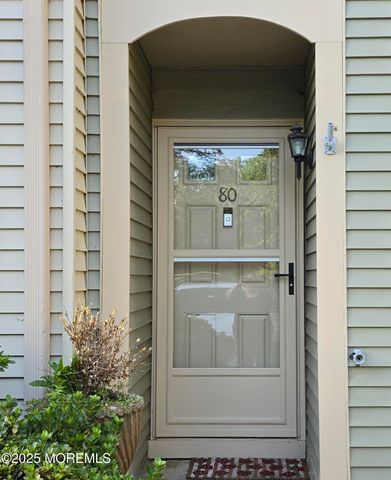 80 Bradford Court, Aberdeen, NJ 07747