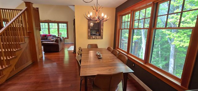 96 Hawkwood Lane, Hartford, VT 05059