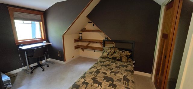 96 Hawkwood Lane, Hartford, VT 05059