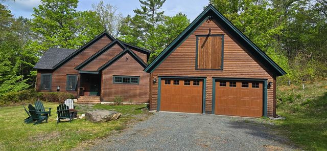 96 Hawkwood Lane, Hartford, VT 05059