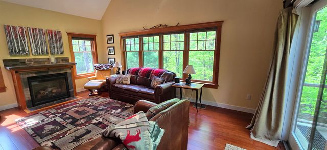 96 Hawkwood Lane, Hartford, VT 05059