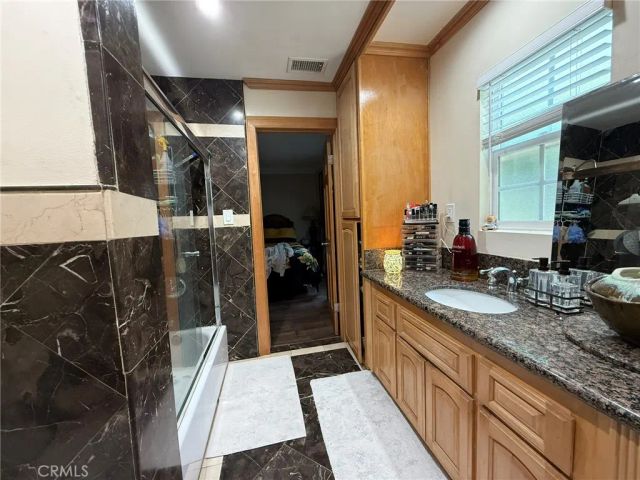 2714 E Harrison, Carson, CA 90810