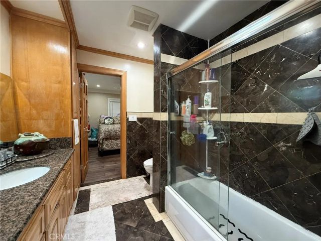 2714 E Harrison, Carson, CA 90810