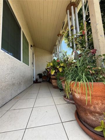 2714 E Harrison, Carson, CA 90810