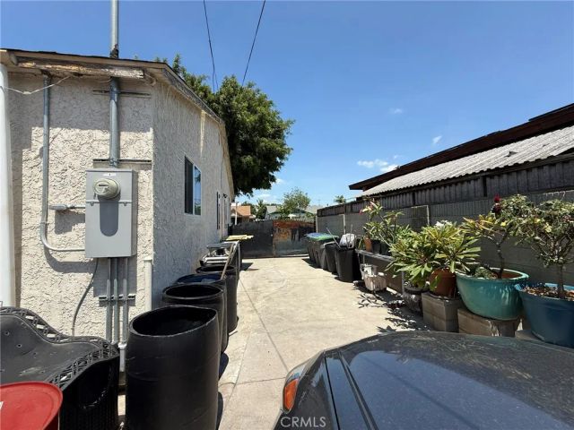 2714 E Harrison, Carson, CA 90810